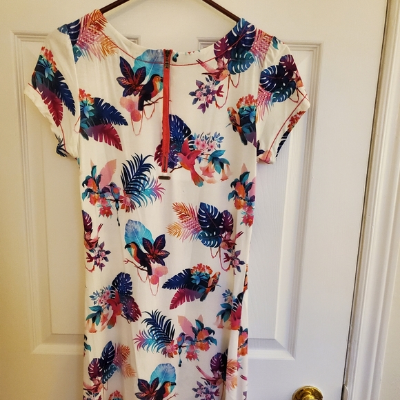 Dress - Picture 1 of 2